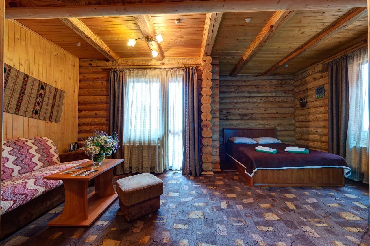 Slovyanka Hotel スラブスク エクステリア 写真