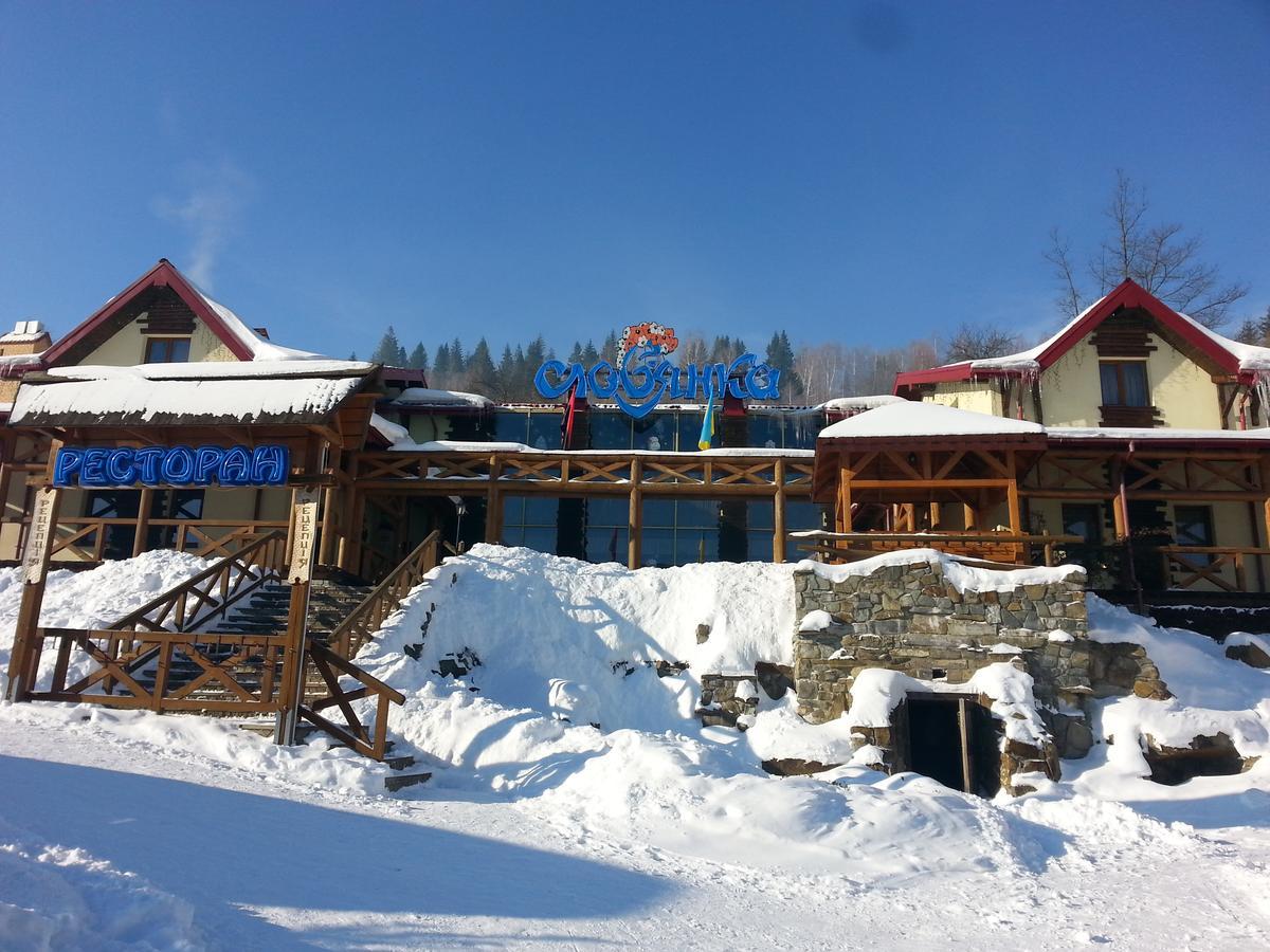 Slovyanka Hotel スラブスク エクステリア 写真