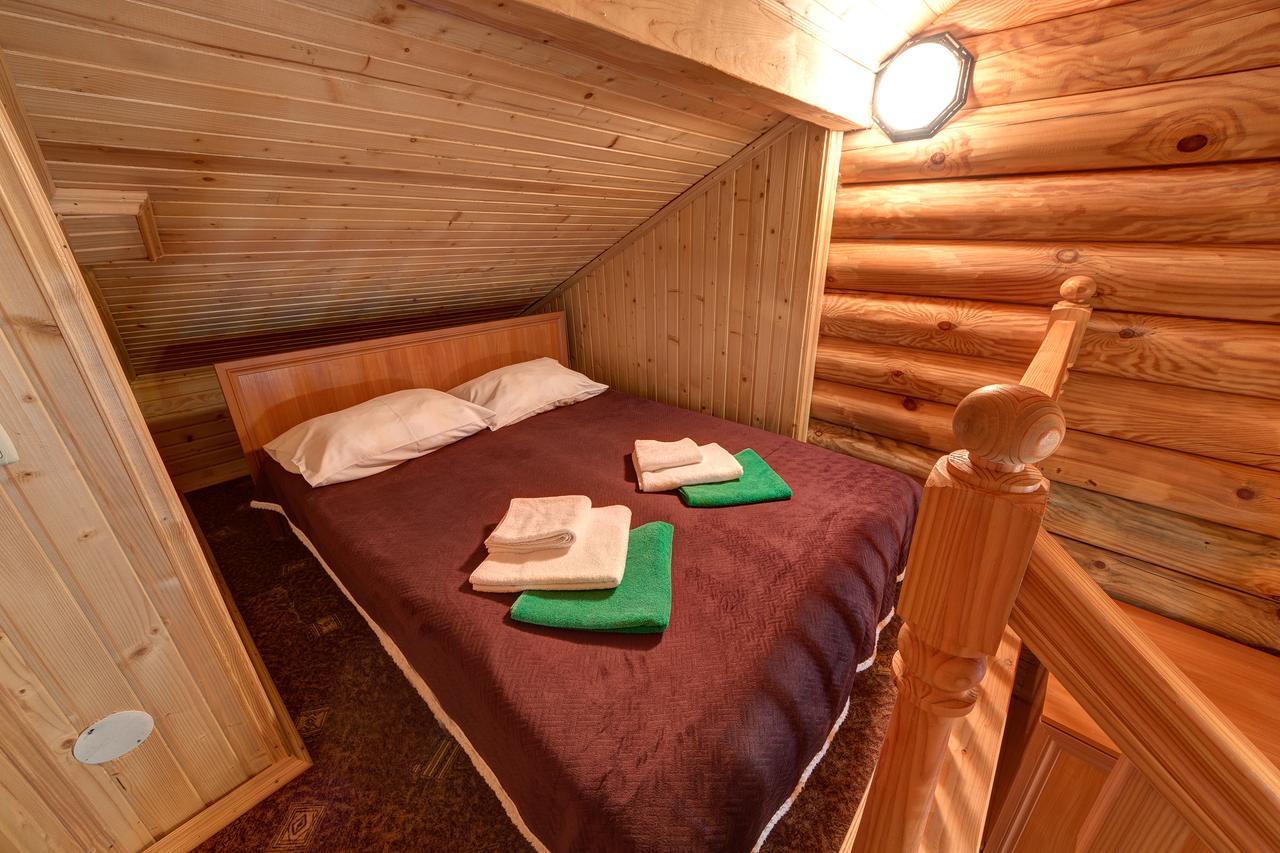 Slovyanka Hotel スラブスク エクステリア 写真